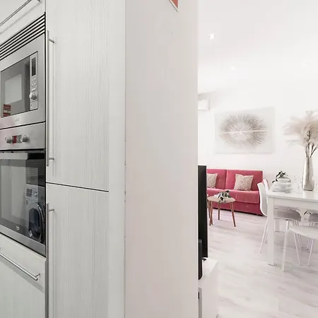 Akicity Alameda Rust شقة